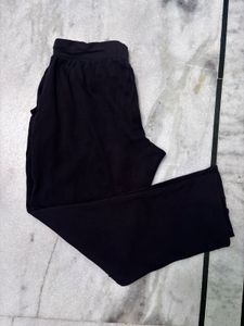 Capri Length Black Pyjama For Women
