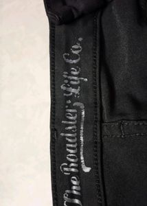 Women Black Jeans / Size 28
