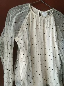 zara puff sleeve polka dot top
