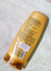 L&#39;Oreal Paris Extraordinary Oil Conditioner