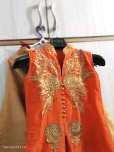 Title: Traditional Orange &amp; Beige Embroidered Anar