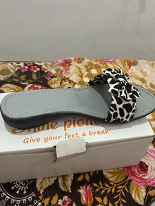 Cute Bow Sandals