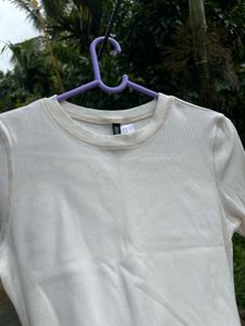 H&amp;M Divided Ribbed Top
