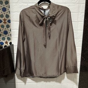 Formal Top With Neck Tie