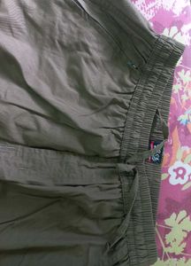 Olive Green Colour Cargo Pant 🟢