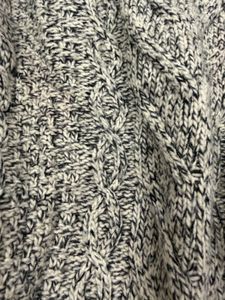 Uniqlo Grey Knit Sweater