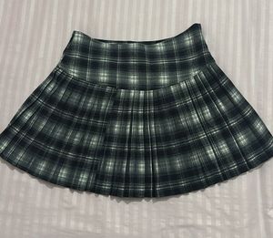 Plaid Pleated Mini Skirt