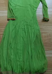 Green kurta and salwar with chunni