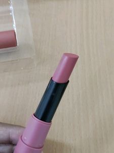 Mars Peaches and nude shade lipstick