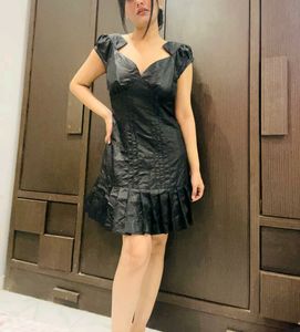 Black Beautiful Sweetheart Neckline Dress