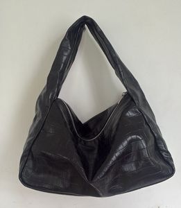 H&amp;M Handbag