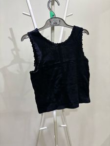 Black Sleeveless Top