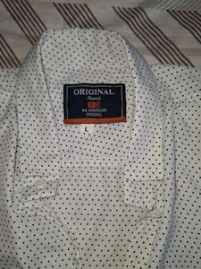 Men&#39;s Dotted Button-Down Shirt