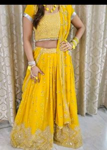 Yellow 🟡 Colour Beautiful Lahenga For ❤️