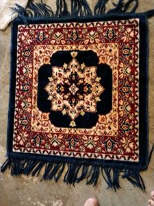 Decorative Accent Rug