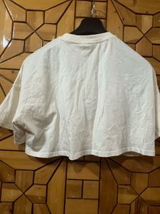 H&amp;M Crop Tshirt