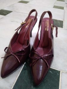 Burgundy Heels with Bow &amp; get a freebie