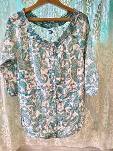 BOGO🎁Buy One Get 1 Free🎁Paisley Print Top
