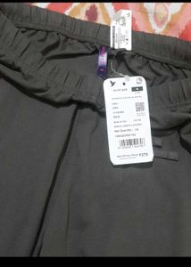 unused Greay leggine, size M