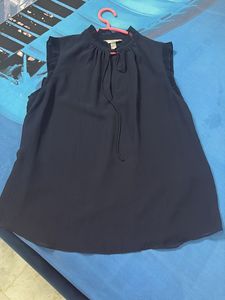 H&M Sleeveless Blouse