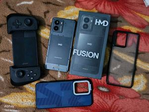 HMD Fusion Smartphone + All accessories