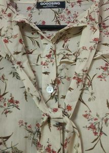 Imported Brand New Floral Top 🎀