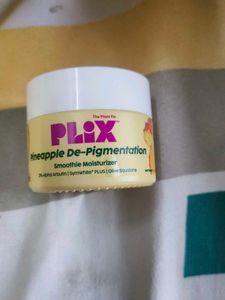 Plix Pineapple De-pigmentation Moisturizer