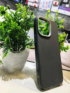 CASEOLOGY by Spigen Nano  Leather Cover 15 Pro Max