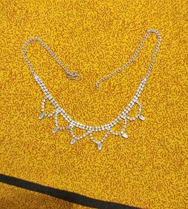 Sparkling Necklace &amp; Earring Set