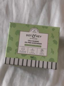 Dot & Key Cica Oil - Free Moisturizer