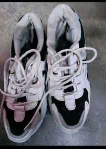 WOMEN SHOE