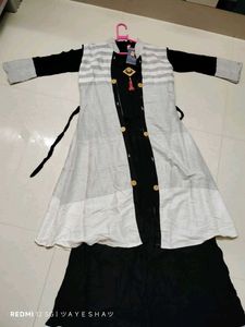 Elegant Black &amp; Grey Kurta
