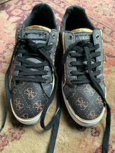 Guess shoe