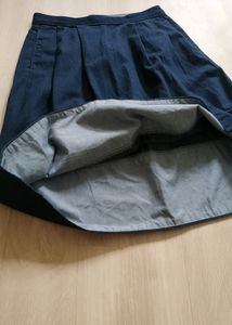 Uniqlo Tapered Denim Skirt