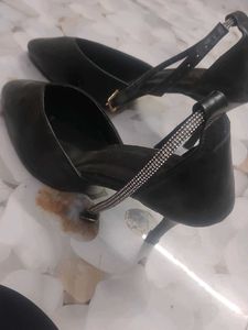 Elegant Black Heels 4 inch pencil heel