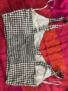 Pinteresty Modern Blouse/Top