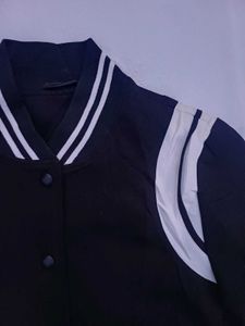 🔥Black &amp; White Varsity Jacket(L-23 b-18)