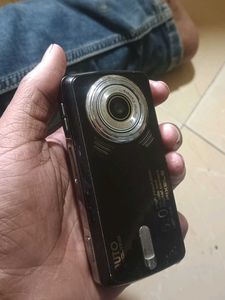 Vintage Digital Camera - 5.0 Mega Pixels