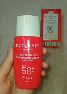 Dot And Key Strawberry Dew TINTED Sunscreen
