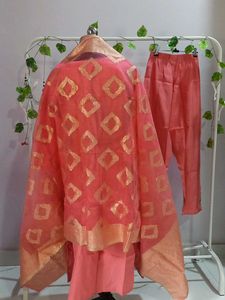 Extremely Beautiful Brand New Pink Banarasi Suit S
