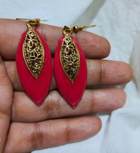 Magenta Color Earrings With Gold Design
