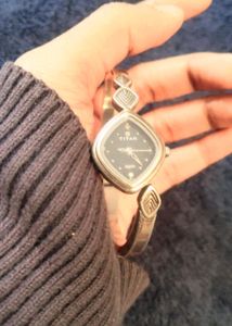 Titan Watches For Women&#39;s (Bracelet Watch)