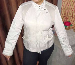 White Stylish Jacket 🧥