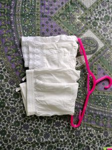 White Cigrette Pant With Lace Border At Bottom