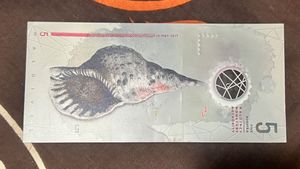 5 Maldives Rufiyaa Nice Condition Rare