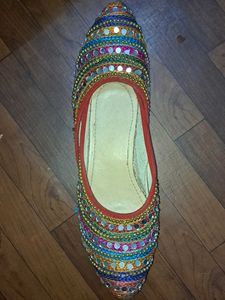 Ethnic Embellished Jutti
