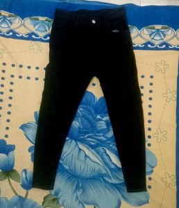 Black Skinny Jeans