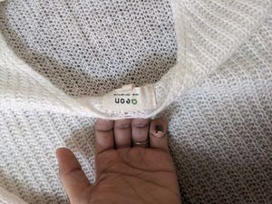 Woolen Top White And Brown