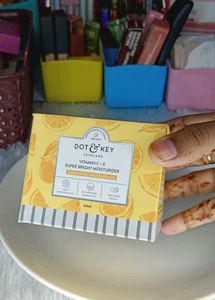 Dot &amp; Key Vitamin C+E  💛