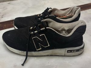 Black New Balance Sneakers